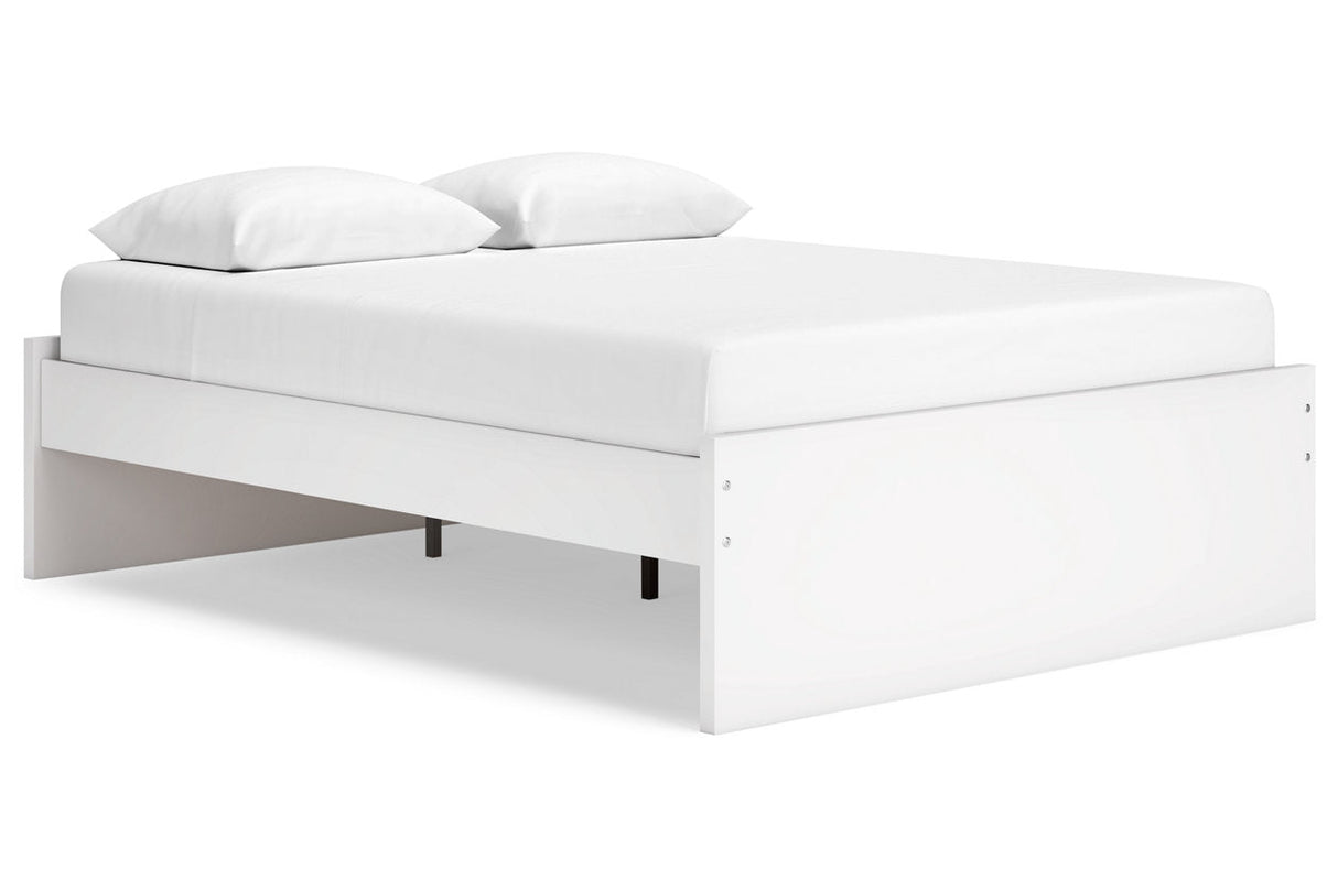 Onita White Queen Platform Bed