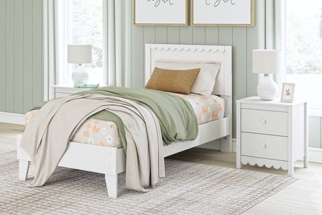Hallityn White Youth Panel Platform Bedroom Set by Ashley at Eve Furniture