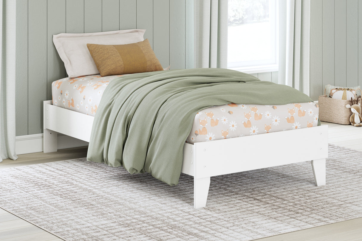 Hallityn White Youth Platform Bedroom Set by Ashley at Eve Furniture