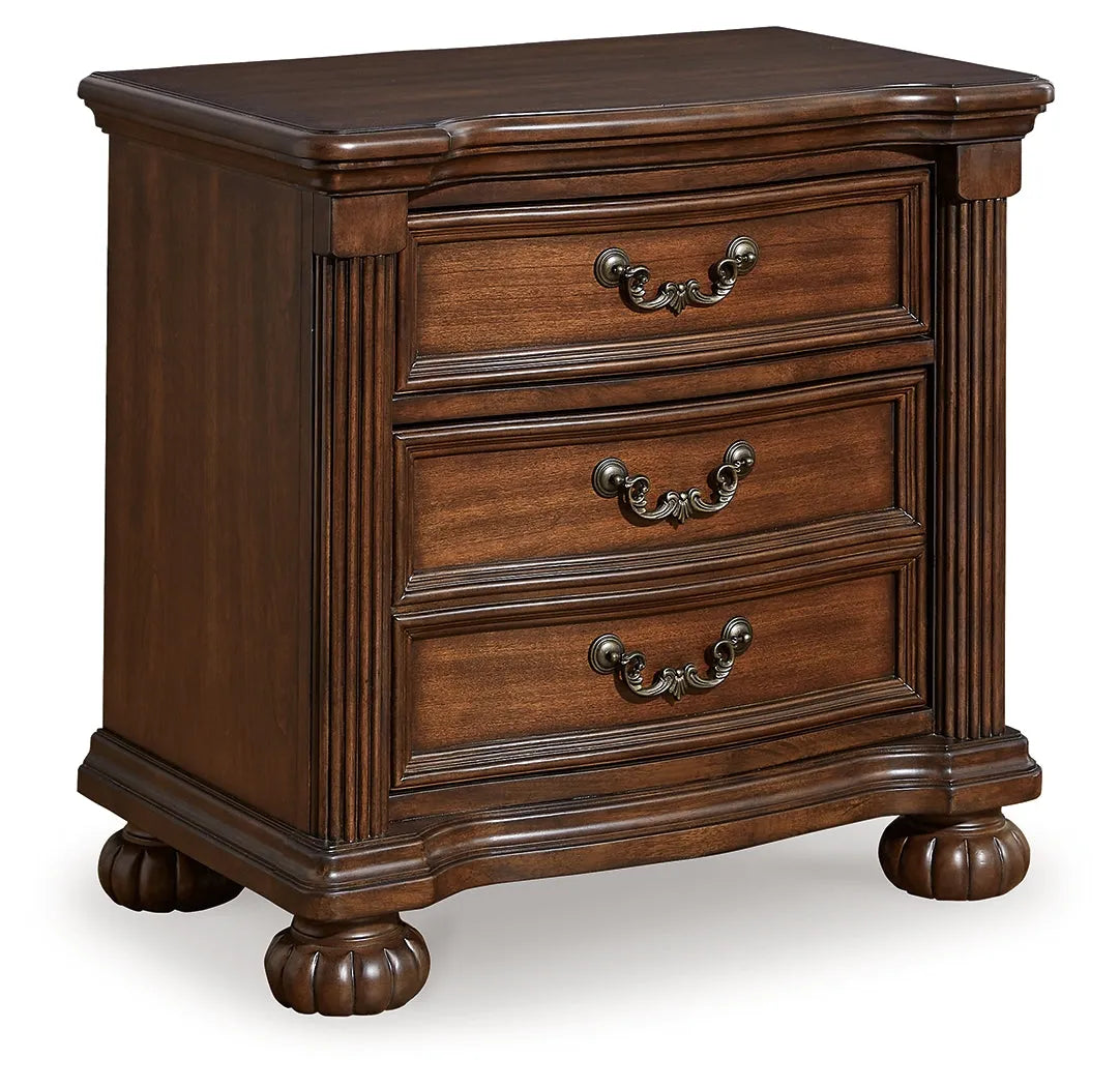 Lavinton Brown Poster Bedroom Set by Ashley at Eve Furniture