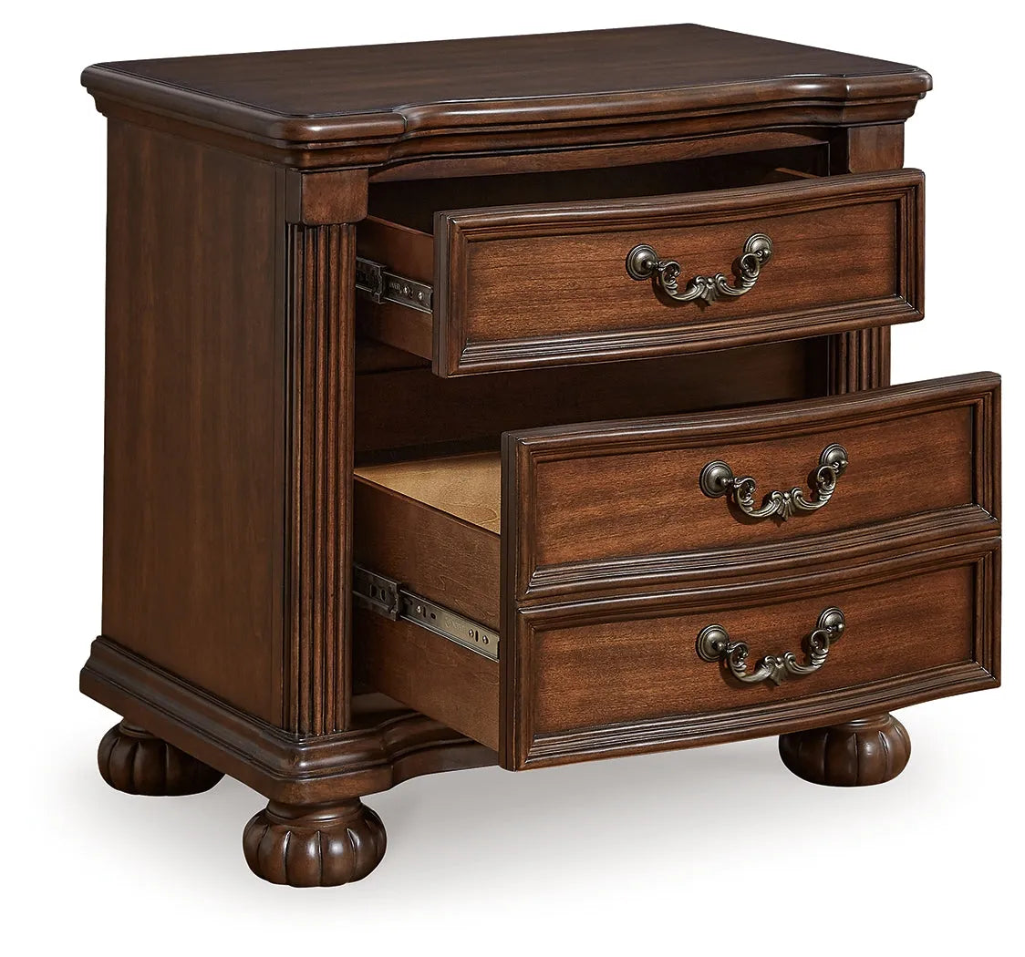 Lavinton Brown Poster Bedroom Set by Ashley at Eve Furniture