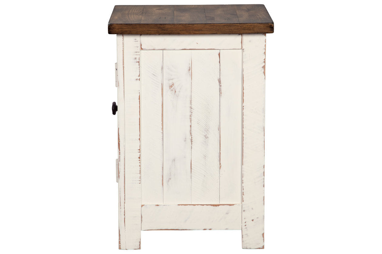 Wystfield White/Brown Chairside End Table