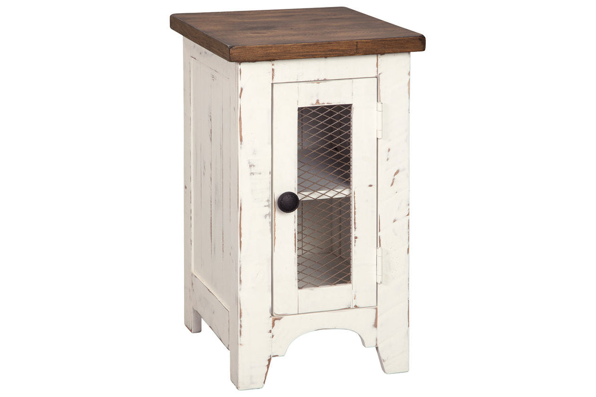 Wystfield White/Brown Chairside End Table