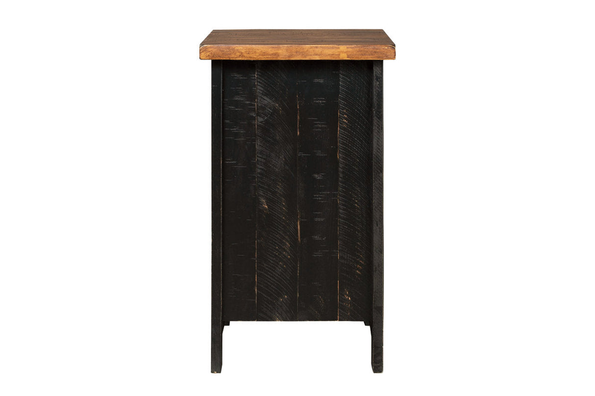 Valebeck Black/Brown Chairside End Table