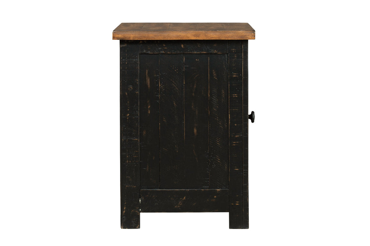 Valebeck Black/Brown Chairside End Table