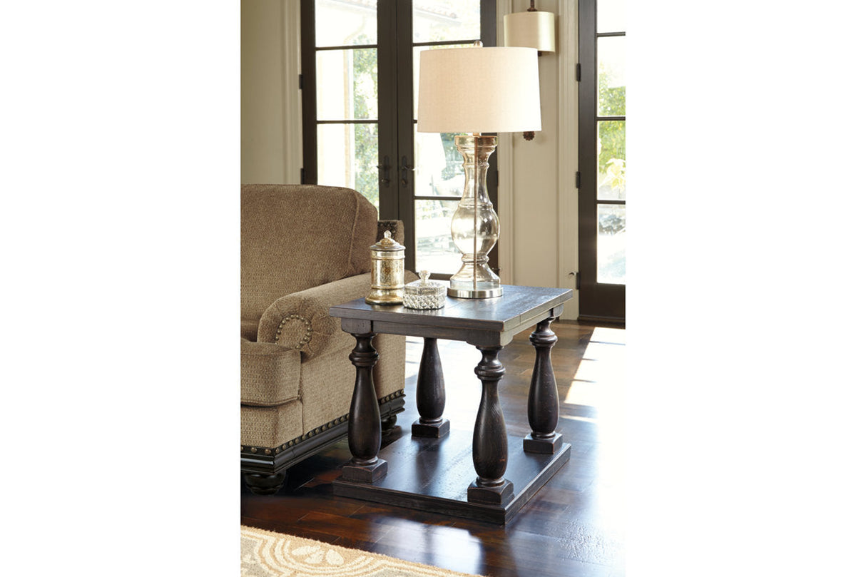 Mallacar Black End Table