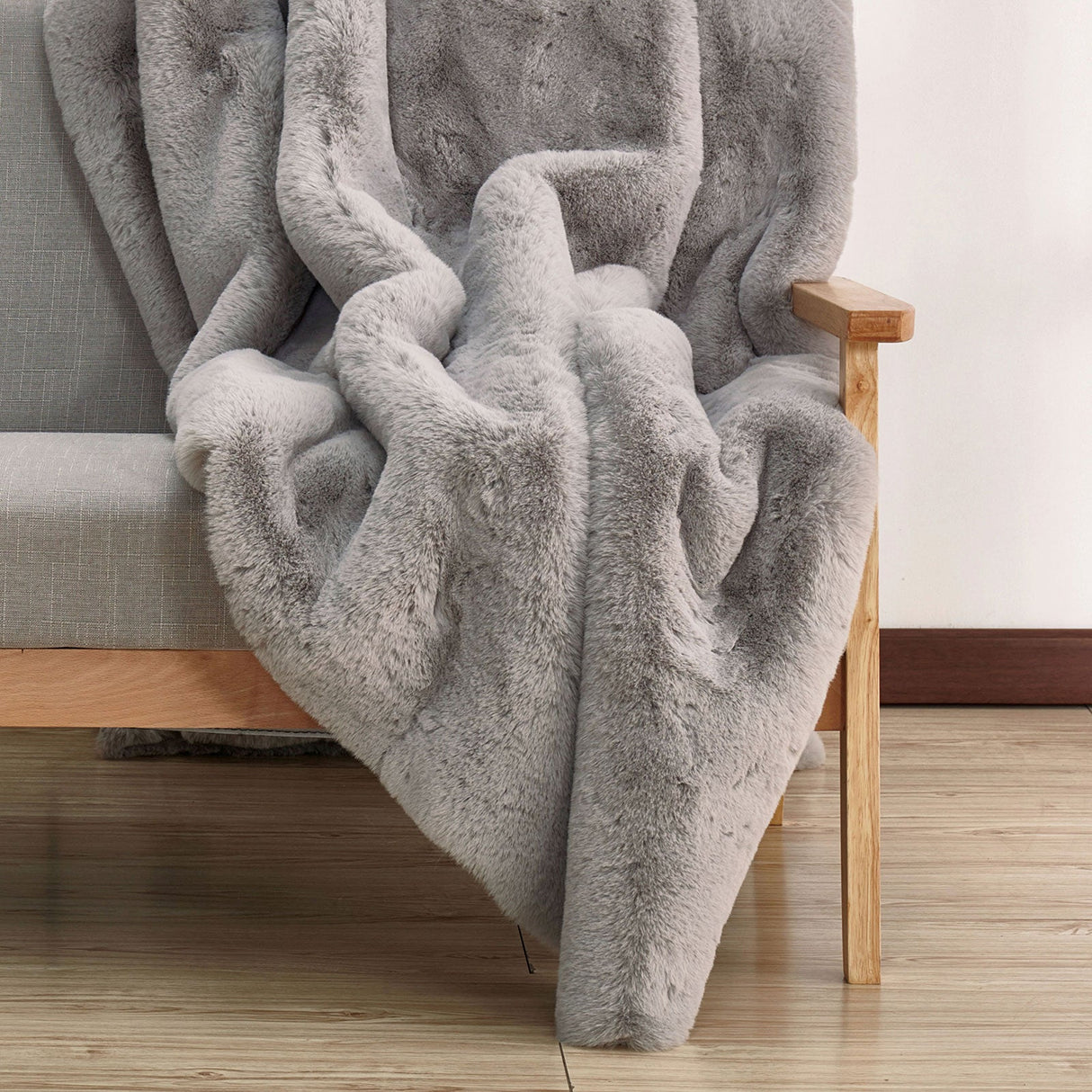 Caparica Silver Throw Blanket