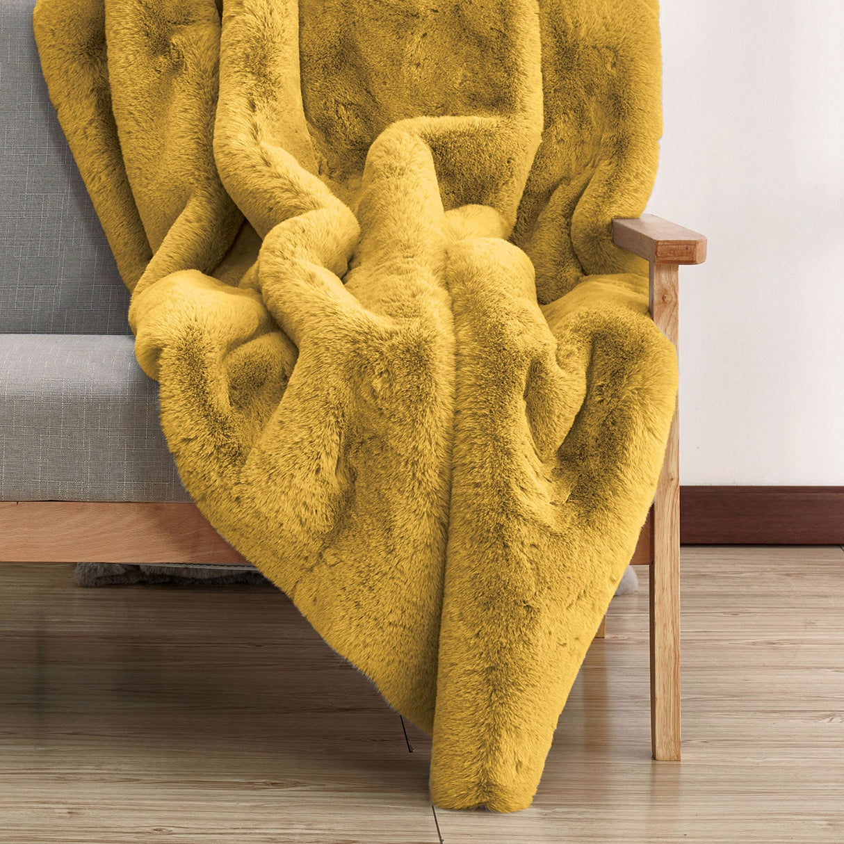 Caparica Gold Throw Blanket