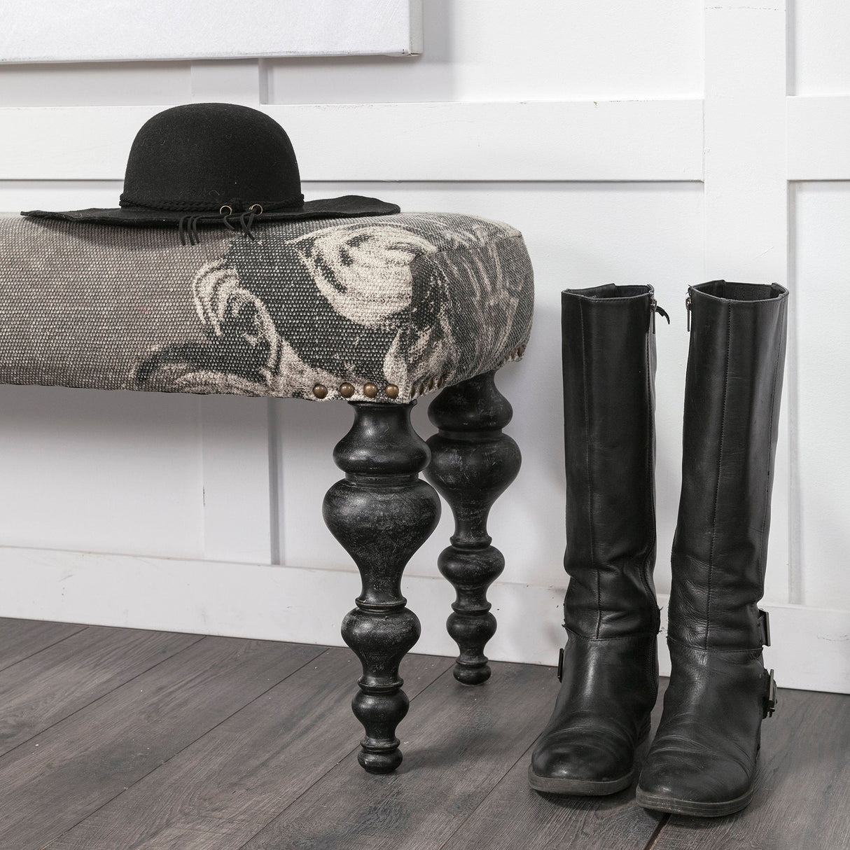 Alhambra Upholstered Gray Seat W/Black Wood Legs Accent Bench by Mercana at Eve Furniture