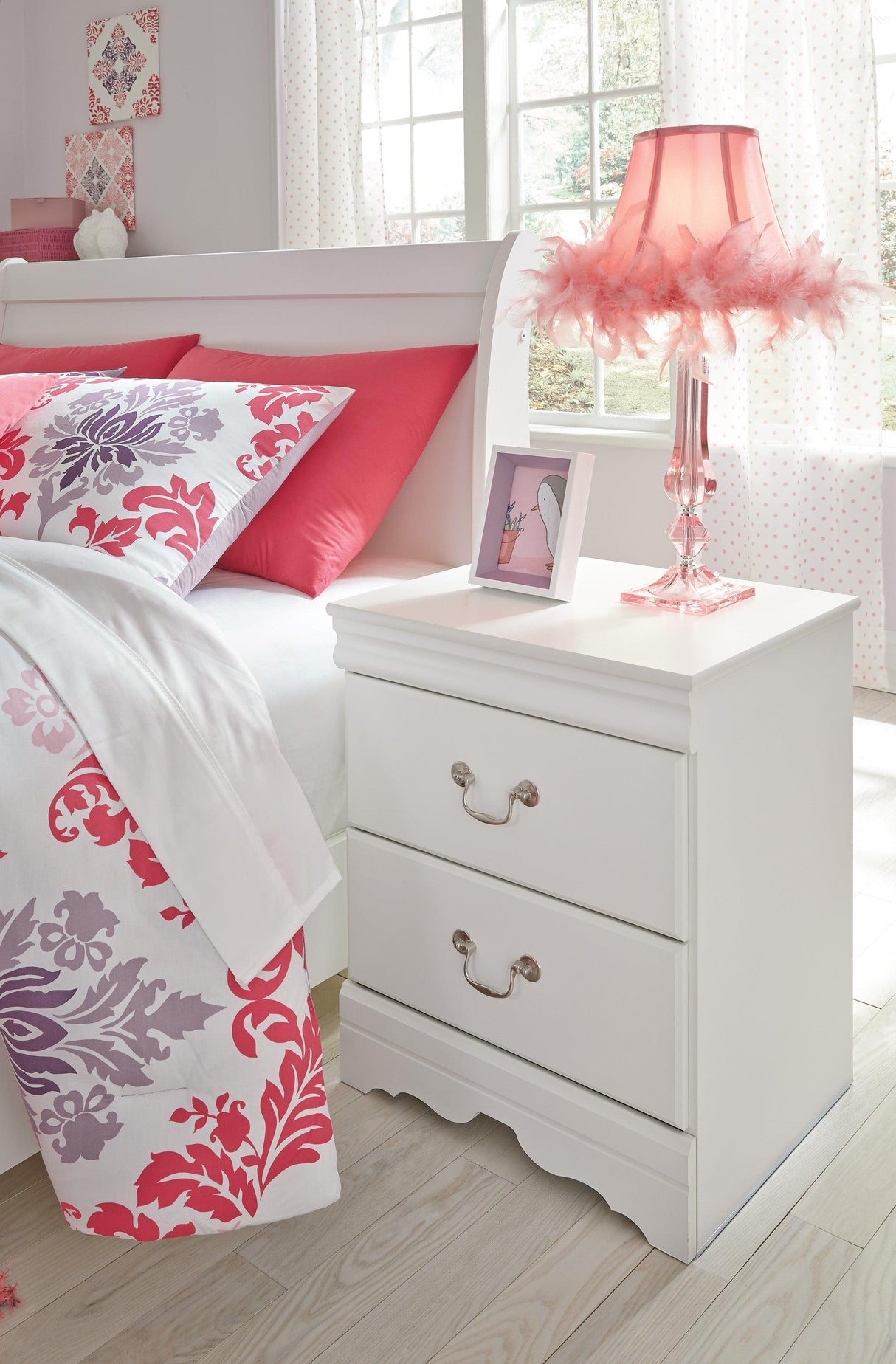 Anarasia White Sleigh Youth Bedroom Set by Ashley at Eve Furniture