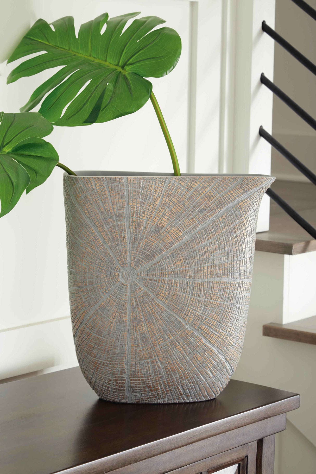 Ardenley Antique Gold Finish Vase by Ashley at Eve Furniture