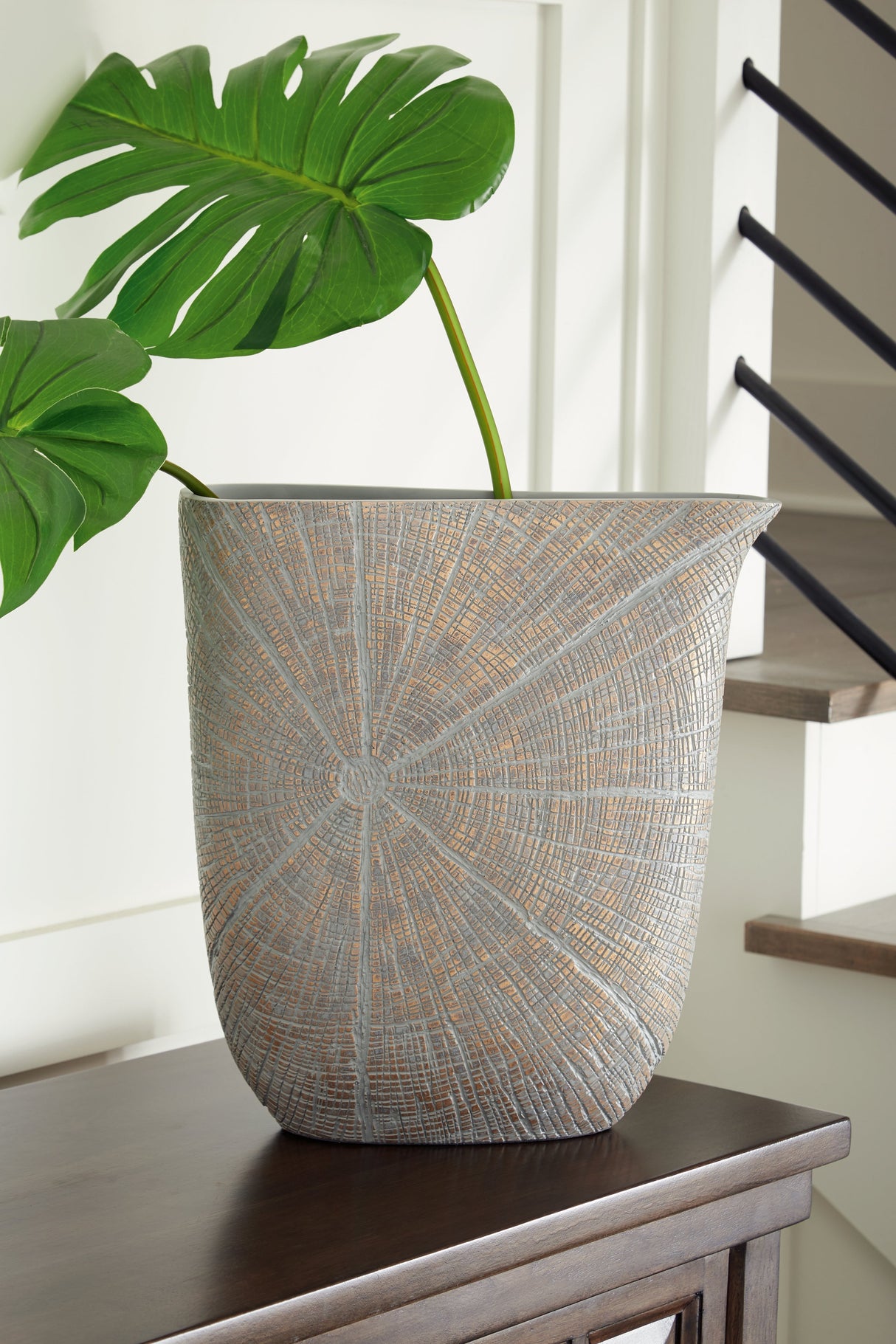 Ardenley Antique Gold Finish Vase by ASHLEY FURNITURE at Eve Furniture