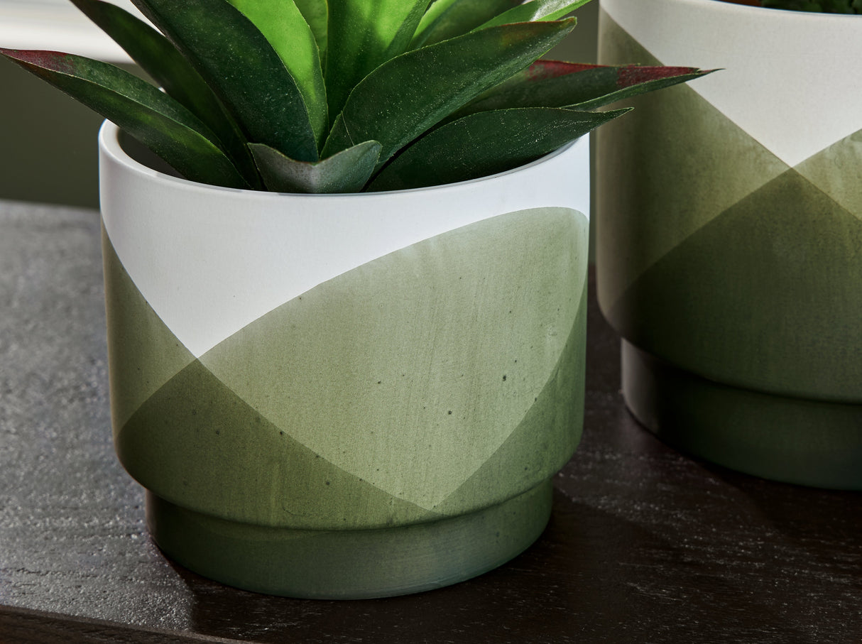 Ardenridge Green/White Planter by ASHLEY FURNITURE at Eve Furniture