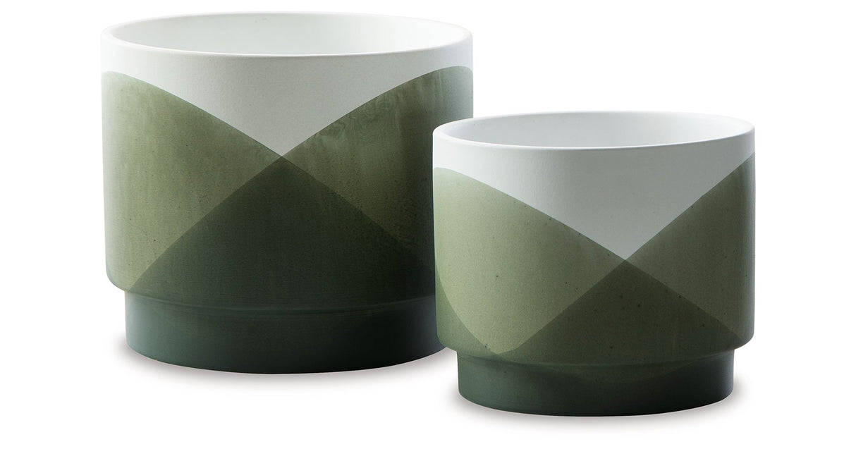 Ardenridge Green/White Planter by ASHLEY FURNITURE at Eve Furniture