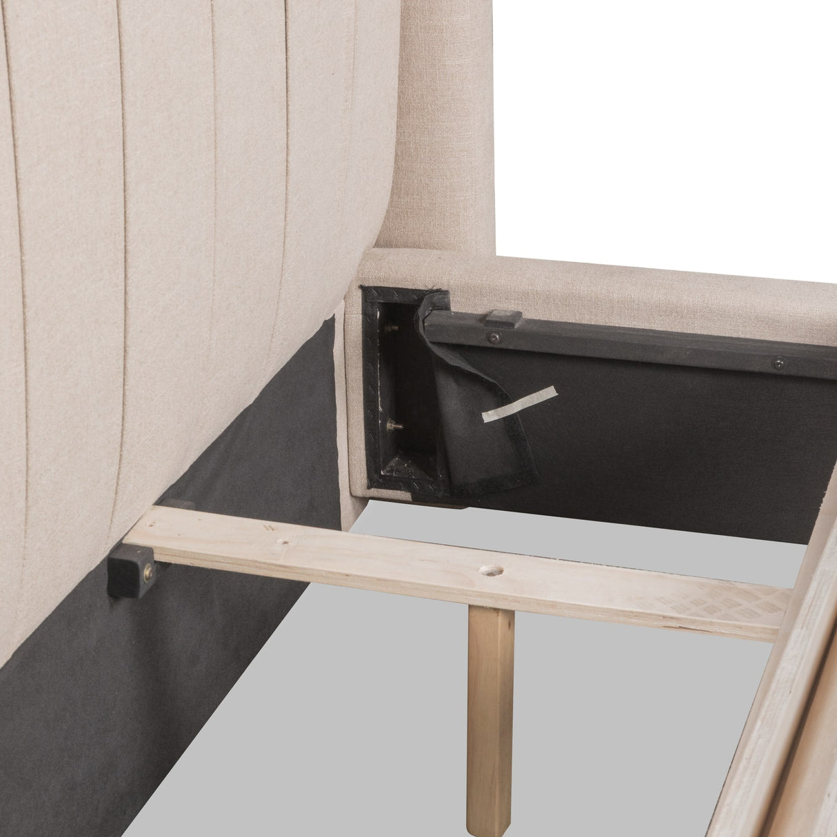 Arroyo Cashew Queen Upholstered Bed