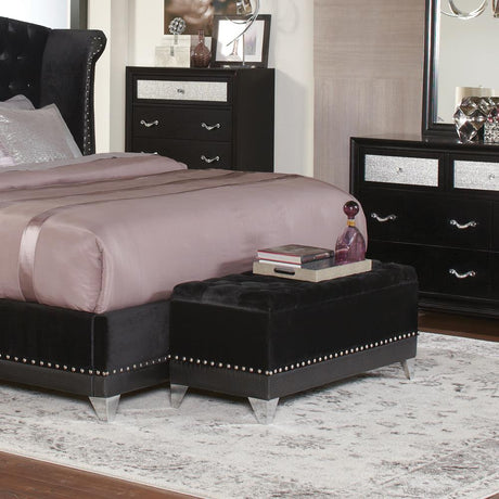 Barzini Black Tufted Rectangular Trunk with Nailhead