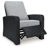 Beachcroft Black/Light Gray Outdoor Recliner