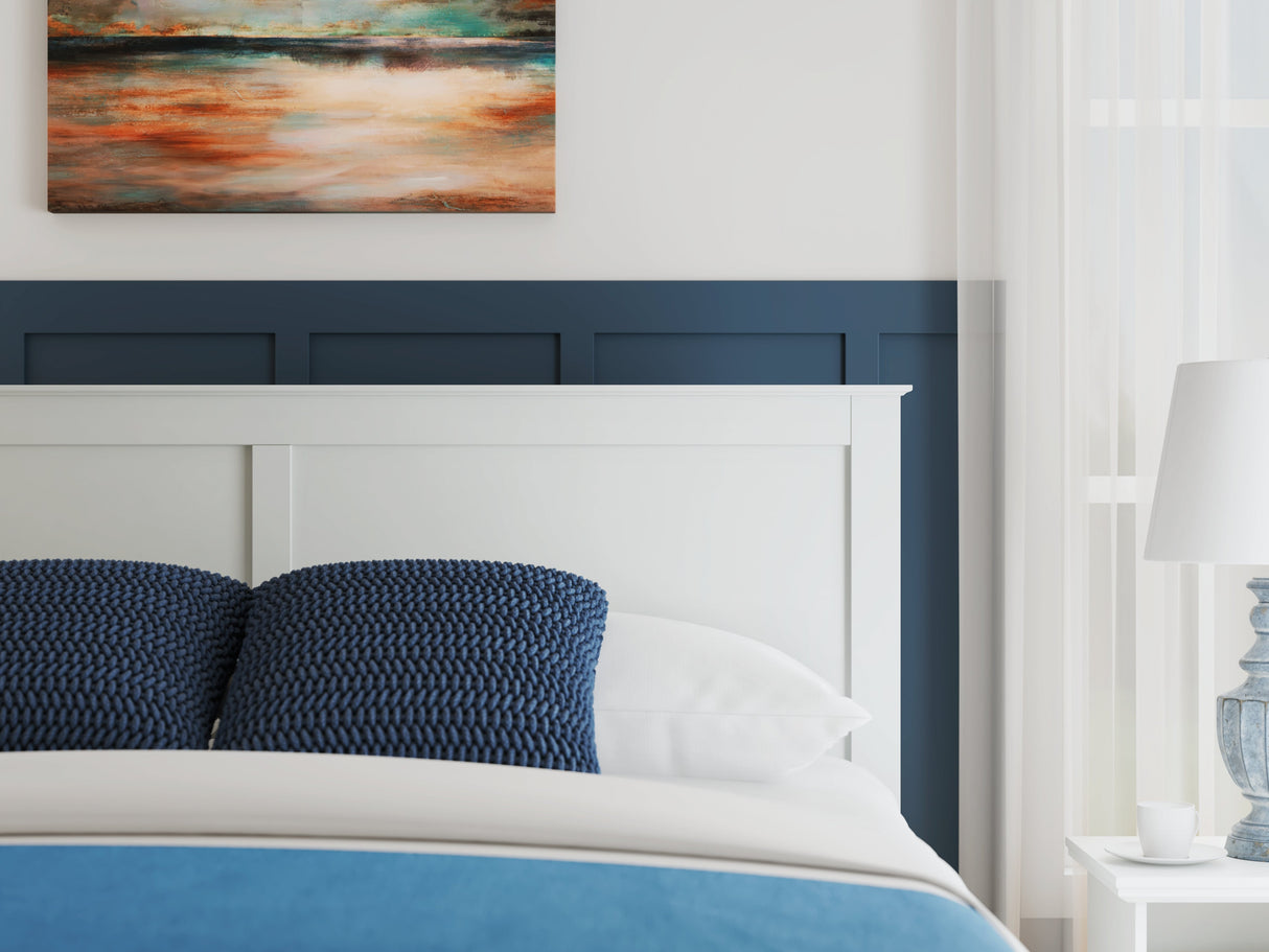 Bostwick Shoals King Panel Bed with Mirrored Dresser and 2 Nightstands in White by Ashley at Eve Furniture