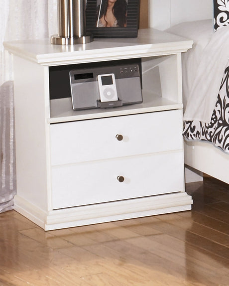 Bostwick Shoals Queen Panel Bed with Mirrored Dresser, Chest and Nightstand in White by Ashley at Eve Furniture