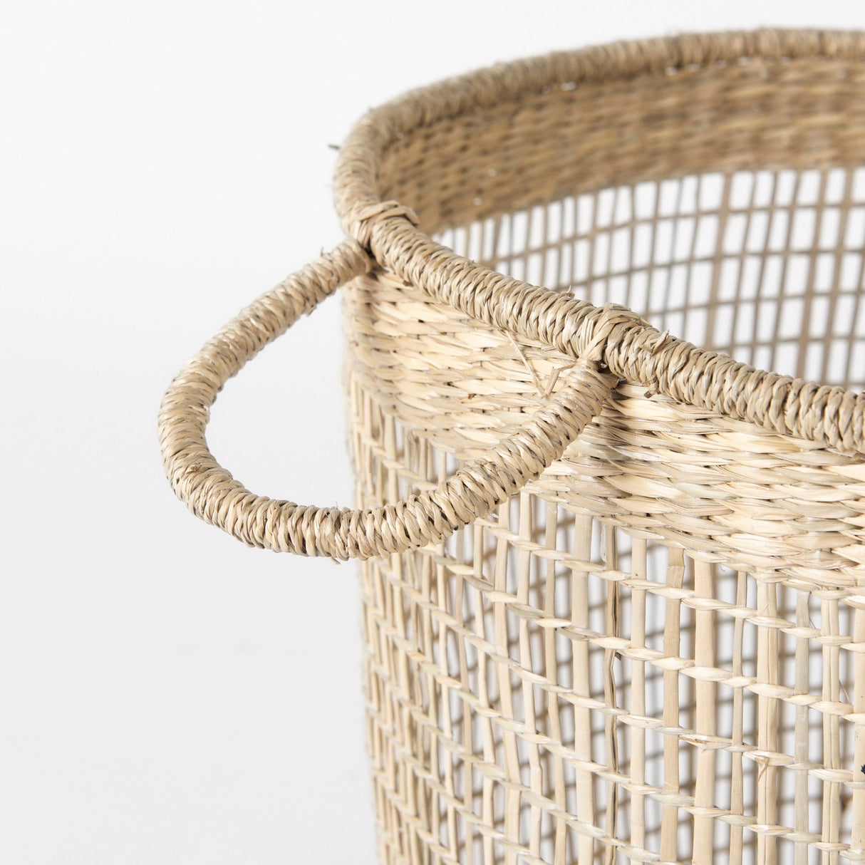 Bowie (Set of 3) Medium Brown Seagrass Round Basket W/ Handles by Mercana at Eve Furniture
