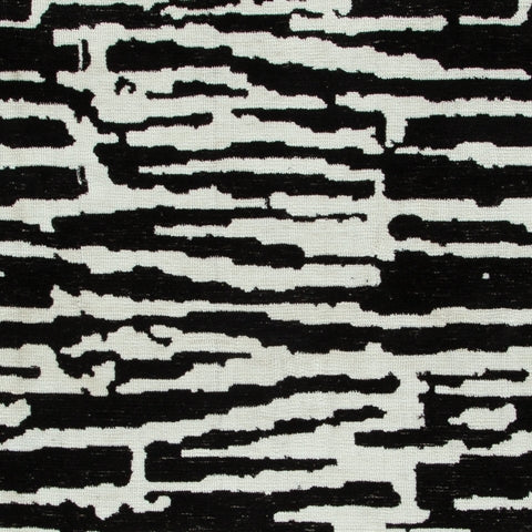 Bramshaw Black/Ivory Medium Rug by Ashley at Eve Furniture