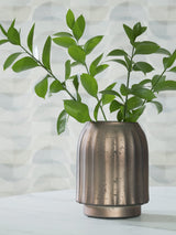 Briarcott Brown Vase by ASHLEY FURNITURE at Eve Furniture