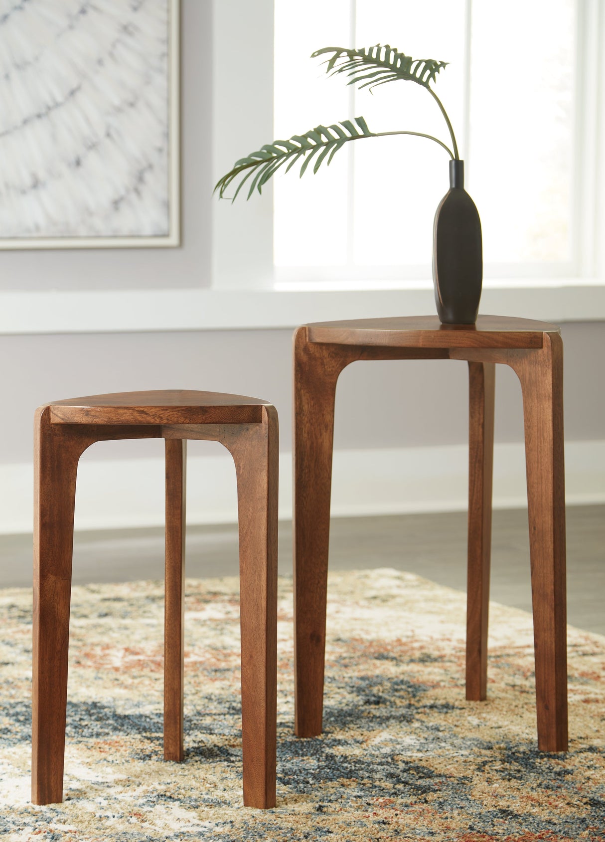 Brynnleigh Medium Brown Accent Table