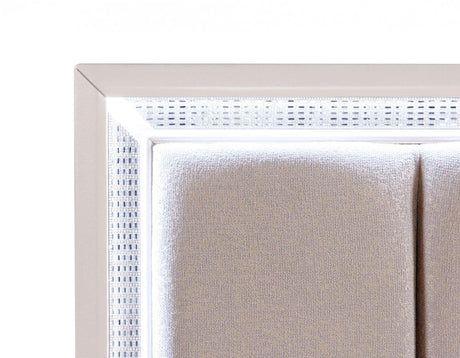 Cassie Queen Illuminating 4-Piece Glam Queen Bedroom Set by Steve Silver at Eve Furniture