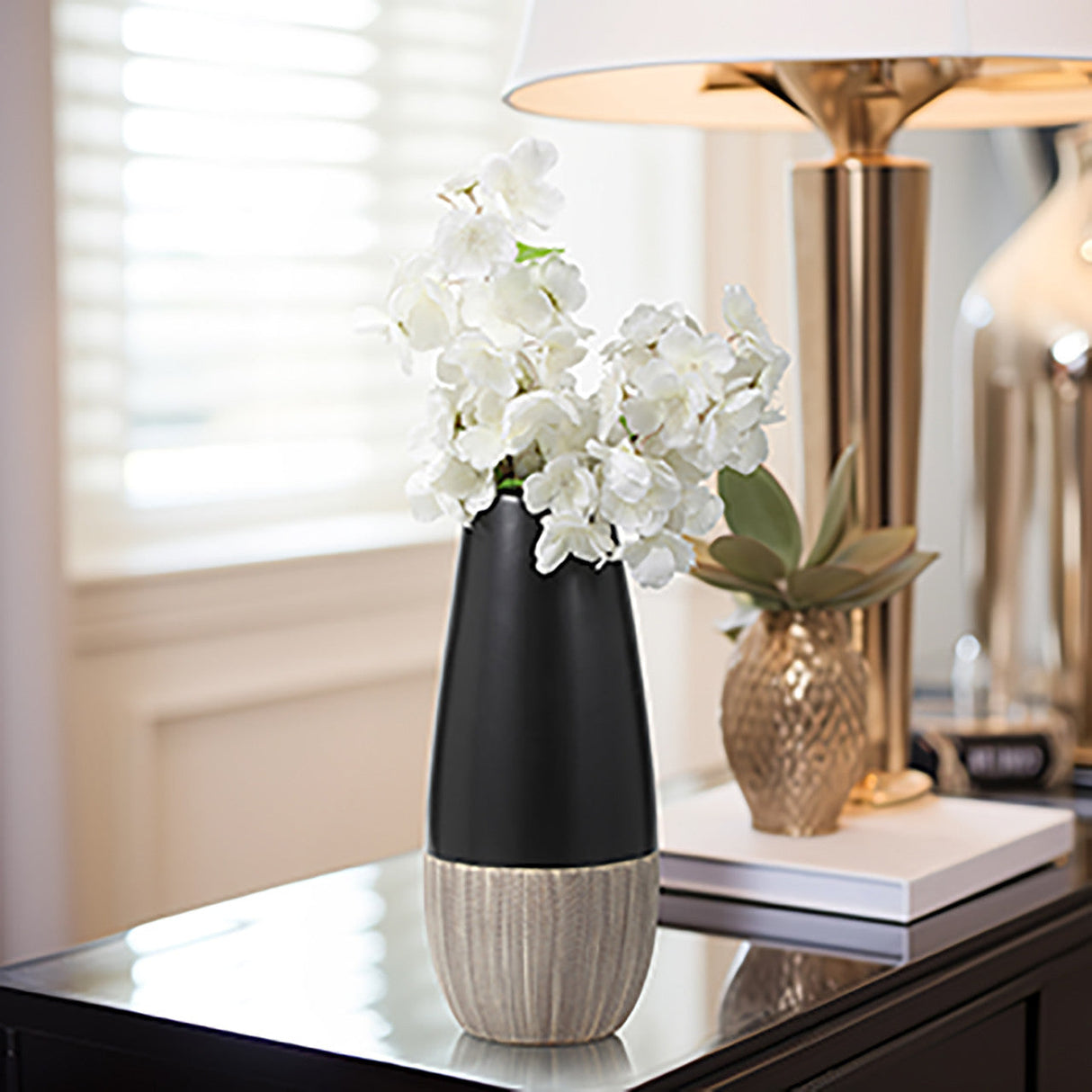 Cer, 13"h 2-tone Vase, Creme/blk