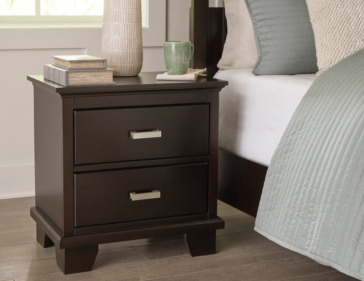 Covetown Dark Brown Panel Bedroom Set by Ashley at Eve Furniture