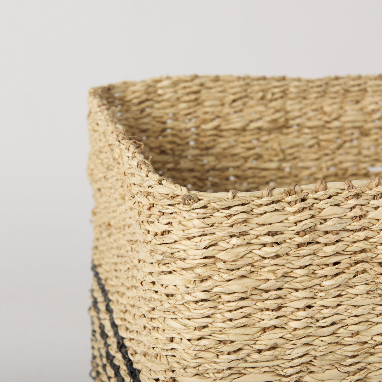 Cullen (Set of 3) Grey Twisted Seagrass Square Basket by Mercana at Eve Furniture