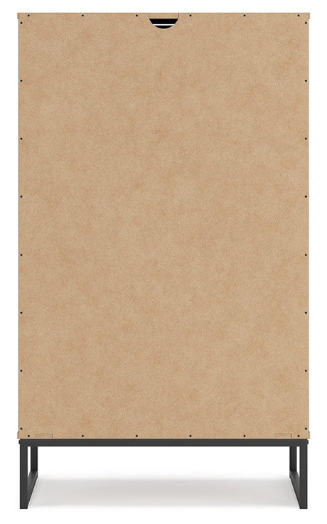 Deanlow Honey Chest of Drawers by Ashley at Eve Furniture