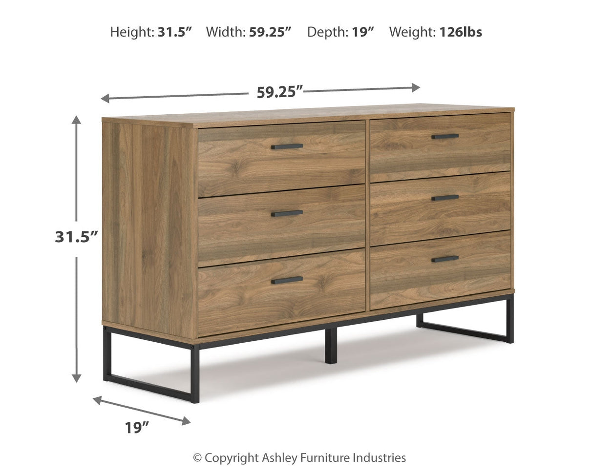 Deanlow Queen Panel Headboard with Dresser and Nightstand in Honey