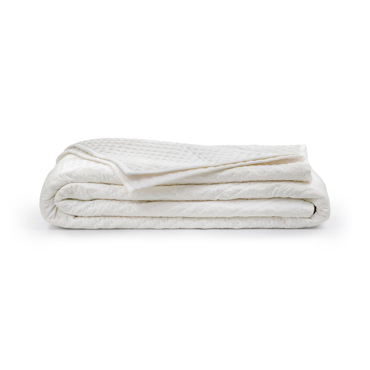 Diamond White Quilt Collection by Classic Home at Eve Furniture