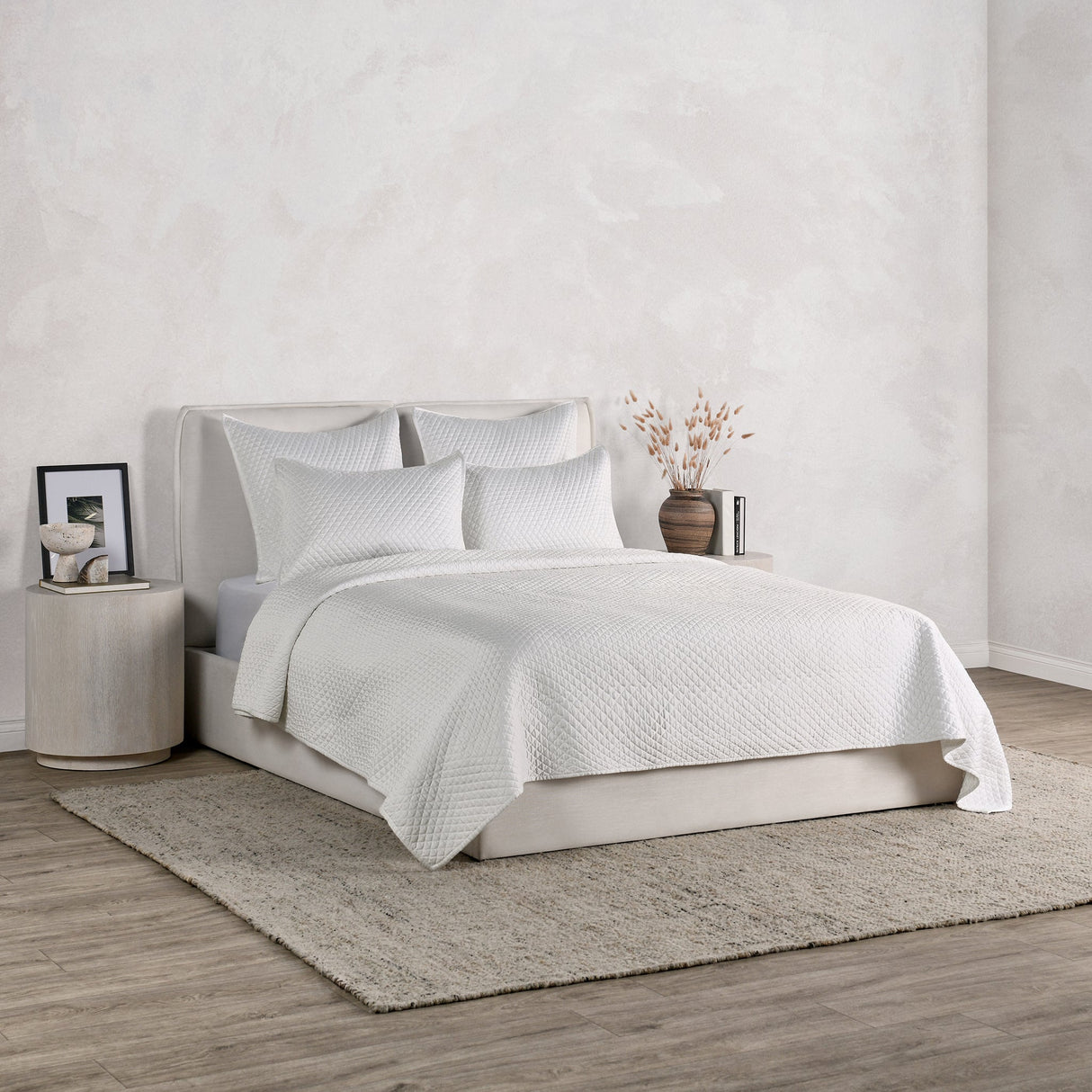 Diamond White Quilt Collection by Classic Home at Eve Furniture