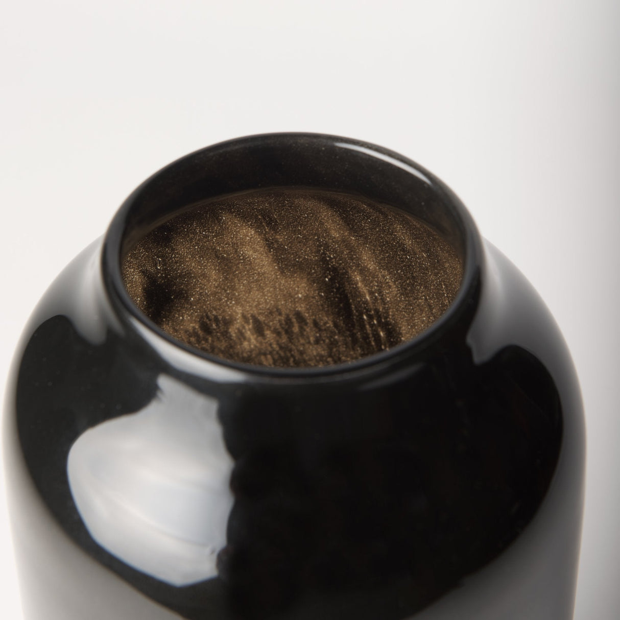 Emu Short Black w/ Gray Vase by Mercana at Eve Furniture