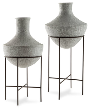Estonbank Vase Set by Ashley at Eve Furniture