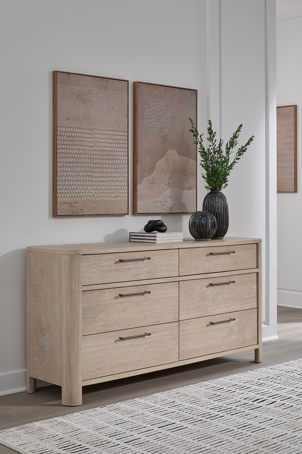 Evelyn Saltwood 6-Drawer Dresser