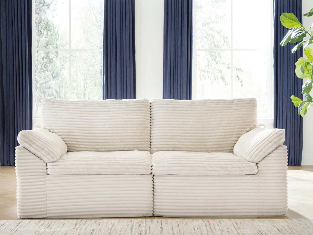 Fannin Ivory Loveseat