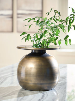 Fedorleigh Antique Brass Finish Vase by Ashley at Eve Furniture