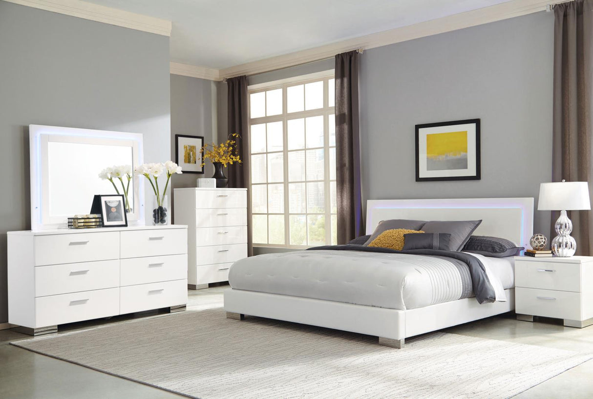 Felicity Glossy White 5-Piece California King Bedroom Set with LED Light Headboard