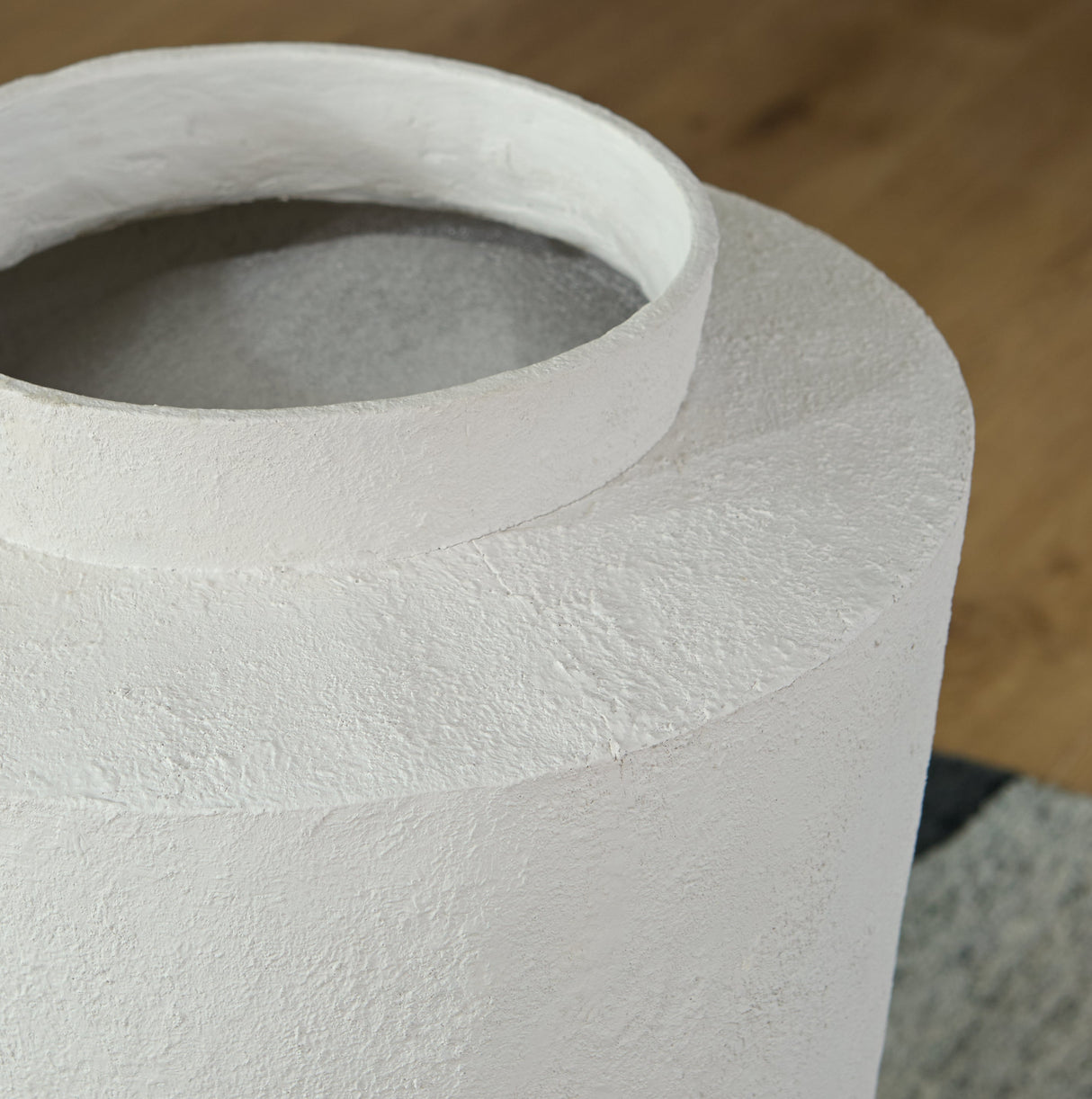 Flurinworth Cream Vase by ASHLEY FURNITURE at Eve Furniture
