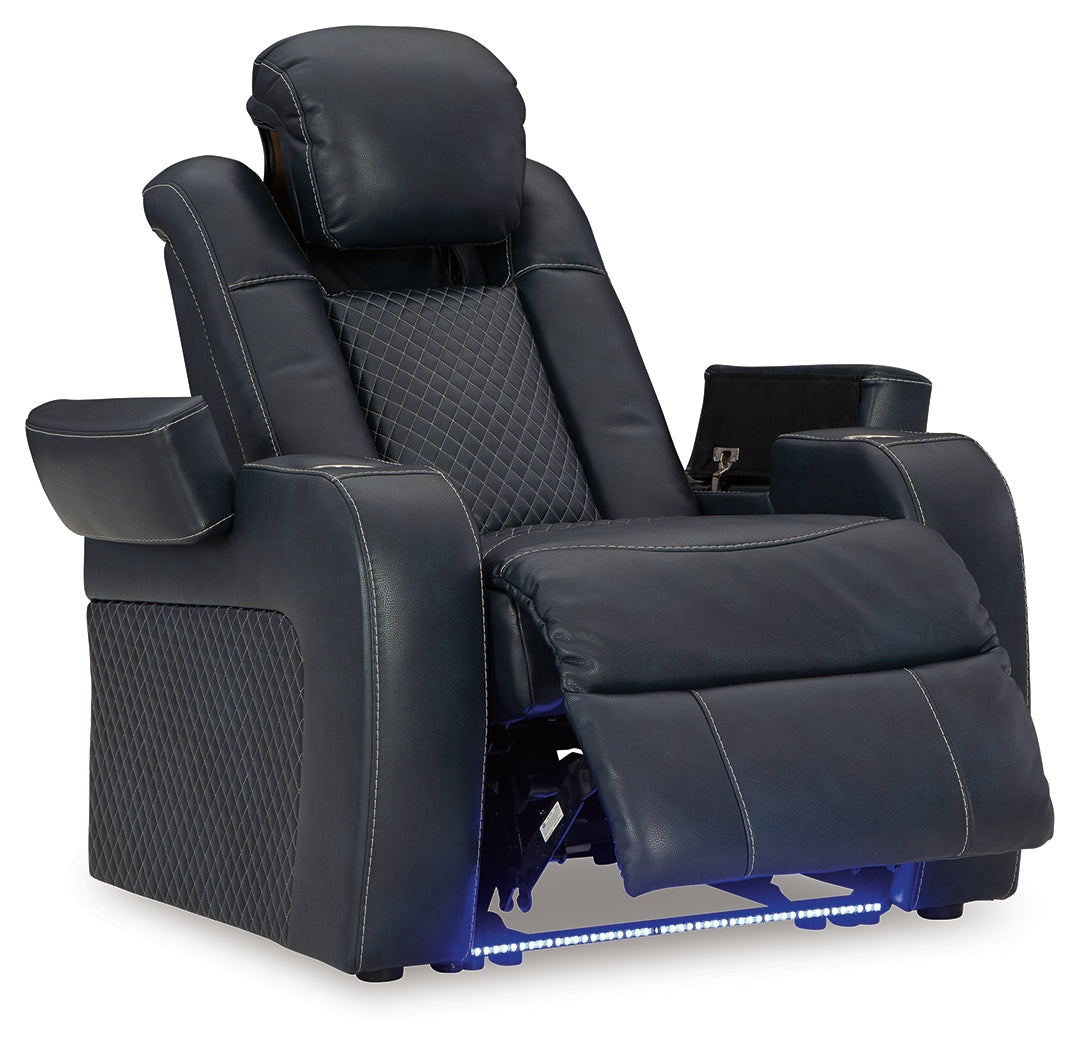 Fyne-Dyme Sapphire Power Recliner