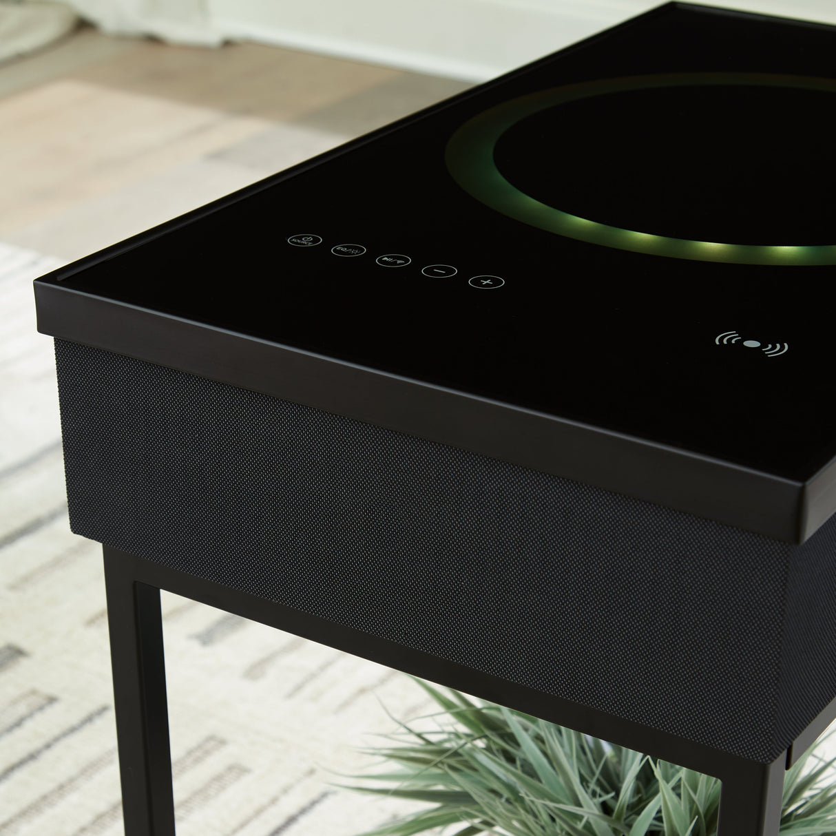 Gemmet Black Accent Table