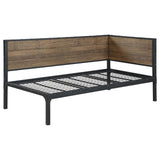 Getler Weathered Chestnut/Black Daybed