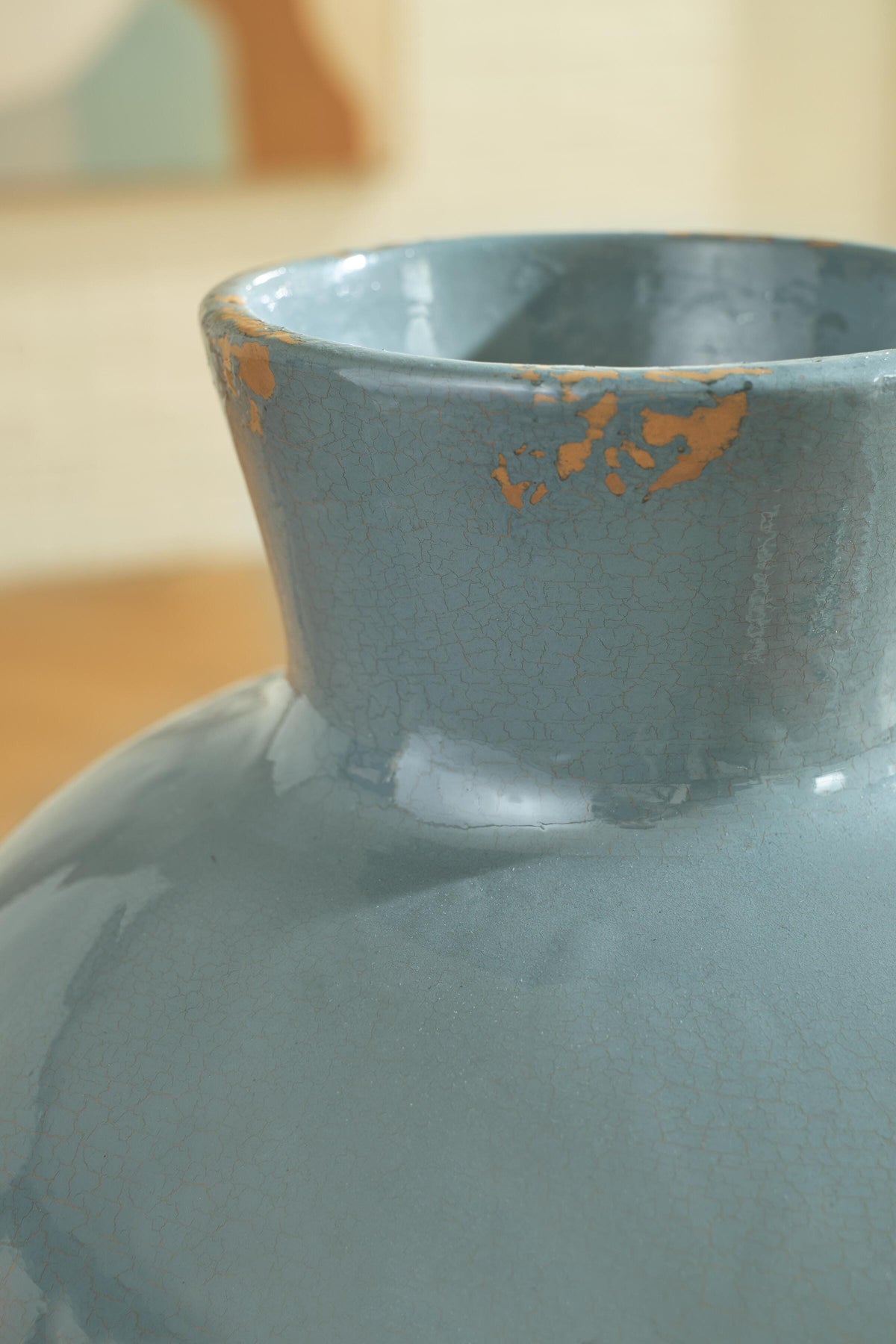 Giliburgh Antique Blue Vase by Ashley at Eve Furniture