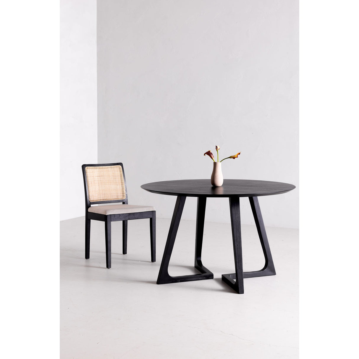 Godenza Black Round Dining Table by Moe's Home at Eve Furniture