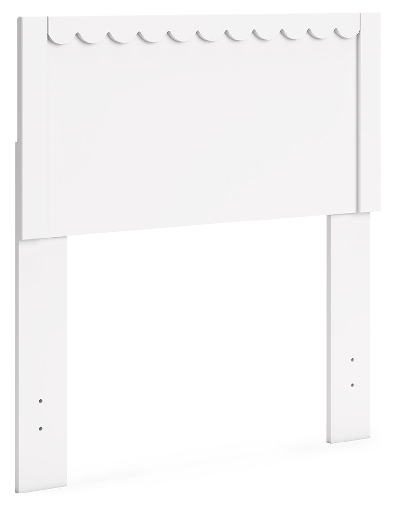 Hallityn Twin Panel Headboard with Dresser and Nightstand in White