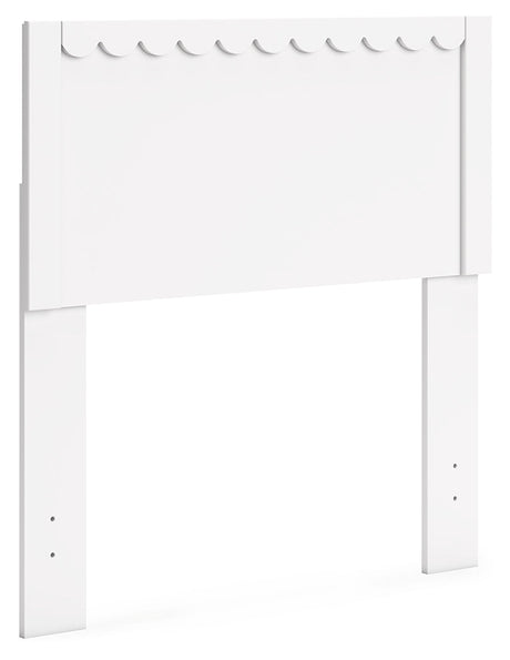 Hallityn Twin Panel Headboard with Dresser and Nightstand in White