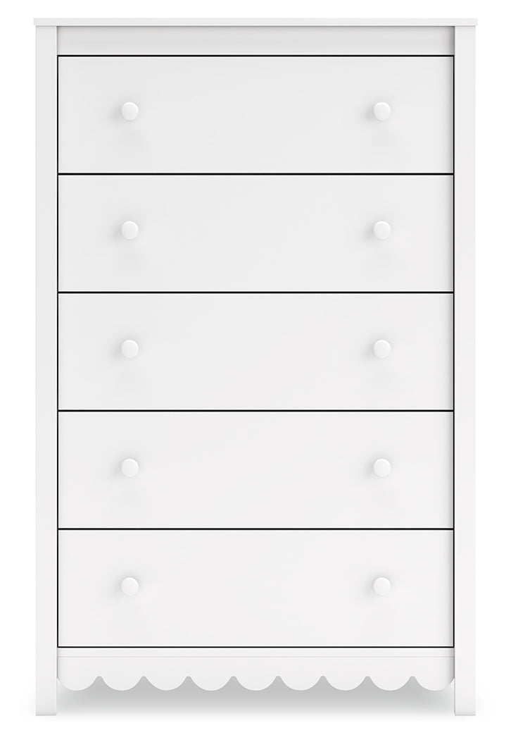 Hallityn White Chest of Drawers